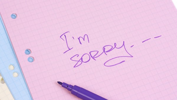 4 tips for writing an apology card